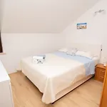 Gac Cavtat